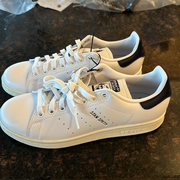 Adidas STAN SMITH brand new size 8 US - Picture 3 of 5
